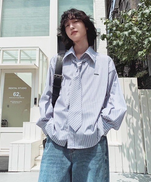 NOWLE(ノウル)の「【NOWLE】ネクタイ付き メタルプレート ワンポイント ストライプ ルーズシャツ(シャツ/ブラウス・メンズ・ライトブルー/グレー・MEDIUM/LARGE/X-LARGE)」の12枚目の写真