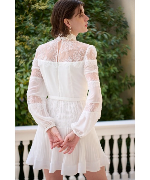 Estella.K(エステラケー)の「Frances Lace Mini Dress スカラップレースミニドレス(ワンピース・レディース・オフホワイト/ブラック・FREE)」の3枚目の写真