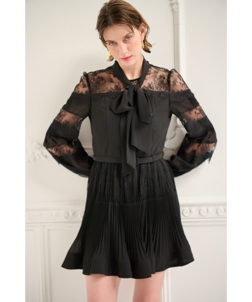 Estella.K(エステラケー)の「Frances Lace Mini Dress スカラップレースミニドレス(ワンピース・レディース・オフホワイト/ブラック・FREE)」の16枚目の写真