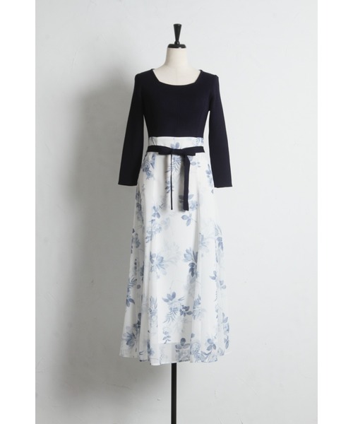 tocco closet(トッコ クローゼット)の「ウエストリボン付きリブニットドッキングフラワープリントワンピース(ワンピース・レディース・ピンク/ネイビー・M)」の19枚目の写真