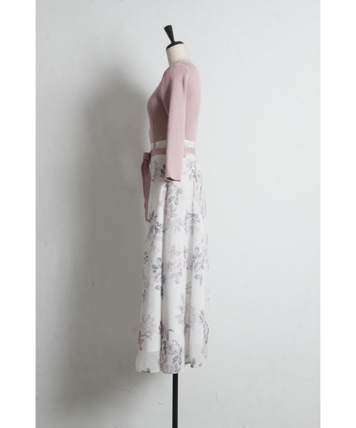 tocco closet(トッコ クローゼット)の「ウエストリボン付きリブニットドッキングフラワープリントワンピース(ワンピース・レディース・ピンク/ネイビー・M)」の21枚目の写真