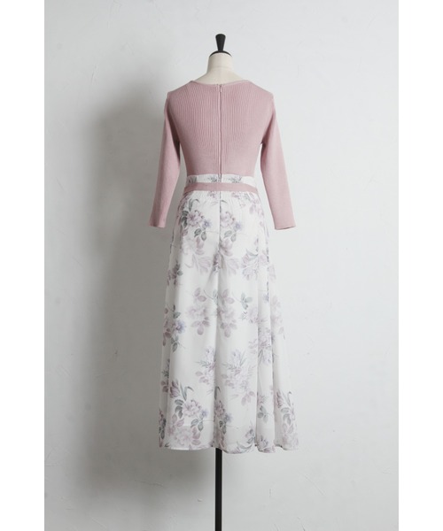 tocco closet(トッコ クローゼット)の「ウエストリボン付きリブニットドッキングフラワープリントワンピース(ワンピース・レディース・ピンク/ネイビー・M)」の22枚目の写真