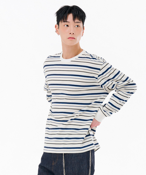 CHASECULT(チェイスカルト)の「男性ストライプ長袖Tシャツ-FARK5113B01(Tシャツ/カットソー・メンズ・ホワイト・100/105/95)」の2枚目の写真