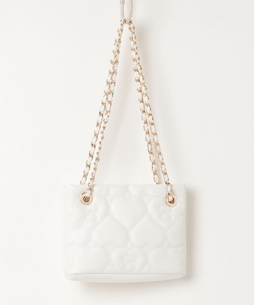 A BATHING APE(アベイシングエイプ)の「QUILTED HEART MONOGRAM HANDBAG(ハンドバッグ・レディース・ブラック/アイボリー・FREE)」の15枚目の写真