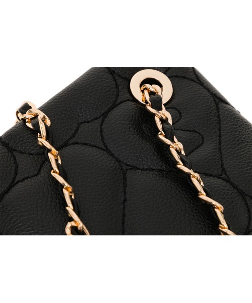 A BATHING APE(アベイシングエイプ)の「QUILTED HEART MONOGRAM HANDBAG(ハンドバッグ・レディース・ブラック/アイボリー・FREE)」の8枚目の写真