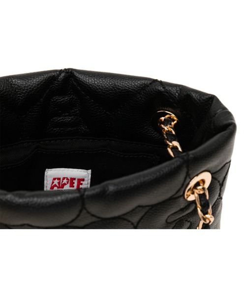 A BATHING APE(アベイシングエイプ)の「QUILTED HEART MONOGRAM HANDBAG(ハンドバッグ・レディース・ブラック/アイボリー・FREE)」の10枚目の写真