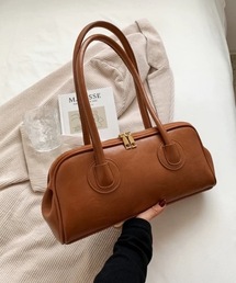 フェイクレザーショルダーバッグ