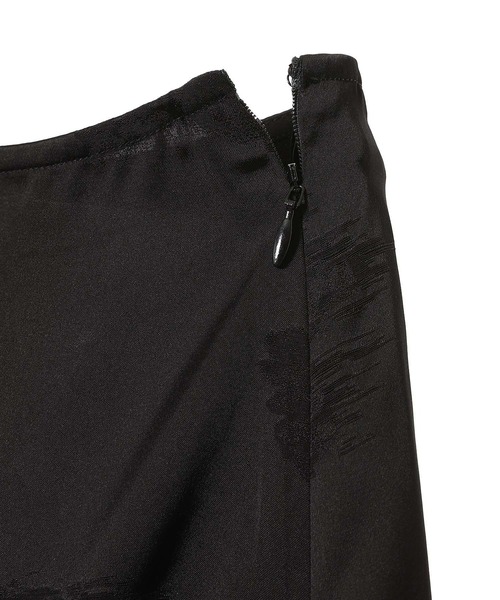 GANNI(ガニー)の「Fluid Satin Jacquard Tuck Deta W0997(スカート・メンズ・ブラック・36)」の2枚目の写真