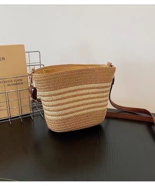 Ritzy（リッツィー）の「編み込み バケツ型ショルダーバッグ（ショルダーバッグ・レディース・ベージュ/ブラック・FREE）」の17枚目の写真
