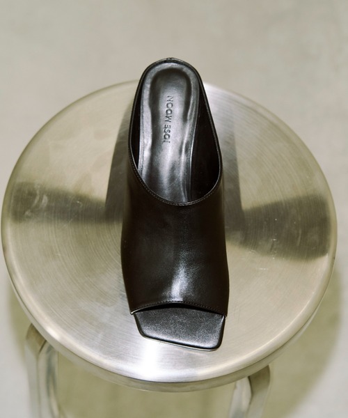 JOSE MOON（ジョゼムーン）の「OBLIQUE TOE SANDAL/オブリークトゥサンダル（サンダル・レディース・シルバー/ブラック・35/39/37）」の19枚目の写真