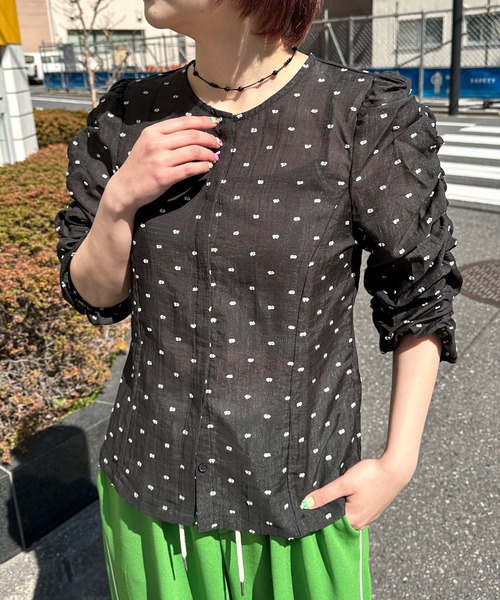 PILIT（ピリット）の「シアードビードット　シャーリング5分袖ブラウス（シャツ/ブラウス・レディース・ブラック/ホワイト・MEDIUM）」の12枚目の写真