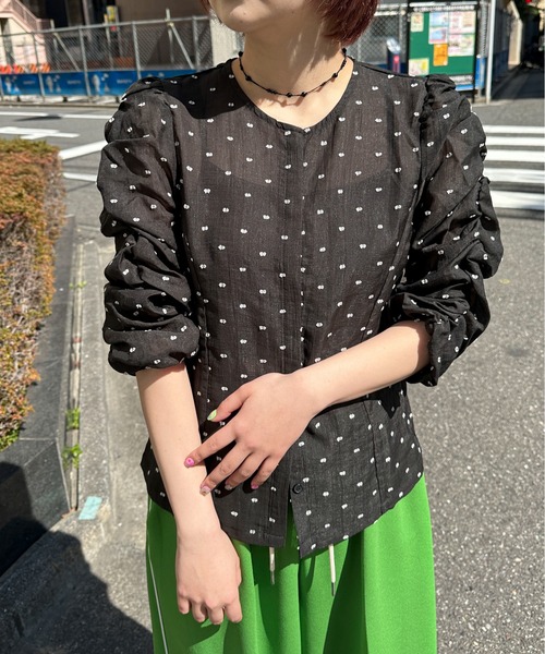 PILIT（ピリット）の「シアードビードット　シャーリング5分袖ブラウス（シャツ/ブラウス・レディース・ブラック/ホワイト・MEDIUM）」の13枚目の写真