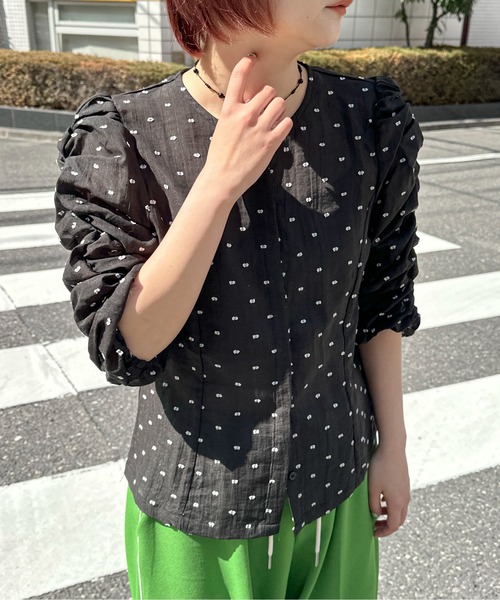 PILIT（ピリット）の「シアードビードット　シャーリング5分袖ブラウス（シャツ/ブラウス・レディース・ブラック/ホワイト・MEDIUM）」の22枚目の写真