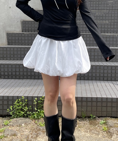 ROGER AND RAW(ロジャーアンドロウ)の「バルーン ミニスカート(スカート・レディース・ブラック/ホワイト・FREE)」の2枚目の写真