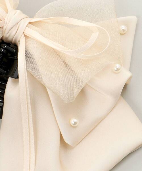 MAJESTIC LEGON（マジェスティックレゴン）の「ボリュームリボンヘアクリップ（バレッタ/ヘアクリップ・レディース・アイボリー・FREE）」の8枚目の写真