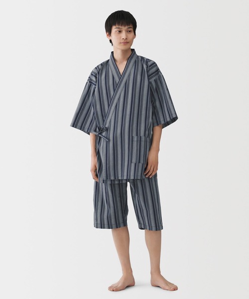 無印良品(ムジルシリョウヒン)の「紳士 しじら織り 甚平(ルームウェア/パジャマ・メンズ・ダークネイビー/グレー系/ネイビー系・M/L/XL/S)」の2枚目の写真