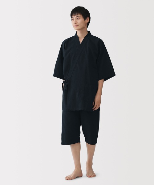 無印良品(ムジルシリョウヒン)の「紳士 しじら織り 甚平(ルームウェア/パジャマ・メンズ・ダークネイビー/グレー系/ネイビー系・M/L/XL/S)」の1枚目の写真
