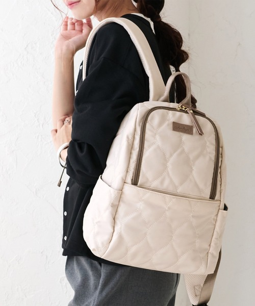 LIZDAYS(リズデイズ)の「撥水キルティングナイロン ミニサイズリュック(バックパック/リュック・レディース・ブラック/カーキ/グレイッシュベージュ/ナチュラル/ダークグレー・FREE)」の1枚目の写真
