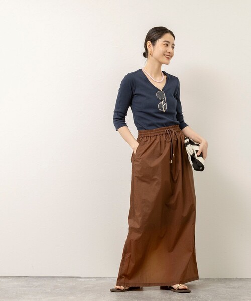 NOLLEY’S（ノーリーズ）の「【MAQWEL/マクウェル】ウォッシャブルCOTTON RIB 7分袖VネックTシャツ（Tシャツ/カットソー・レディース・ネイビー/ベビーピンク/オフホワイト・FREE）」の5枚目の写真