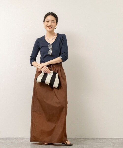 NOLLEY’S（ノーリーズ）の「【MAQWEL/マクウェル】ウォッシャブルCOTTON RIB 7分袖VネックTシャツ（Tシャツ/カットソー・レディース・ネイビー/ベビーピンク/オフホワイト・FREE）」の8枚目の写真