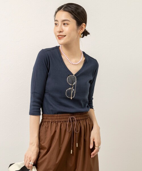 NOLLEY’S（ノーリーズ）の「【MAQWEL/マクウェル】ウォッシャブルCOTTON RIB 7分袖VネックTシャツ（Tシャツ/カットソー・レディース・ネイビー/ベビーピンク/オフホワイト・FREE）」の9枚目の写真