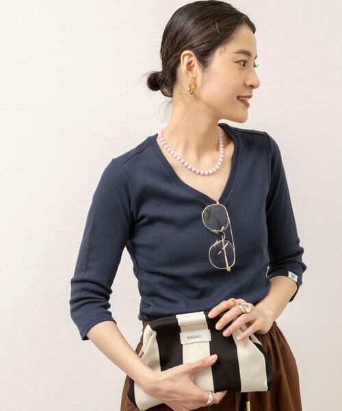 NOLLEY’S（ノーリーズ）の「【MAQWEL/マクウェル】ウォッシャブルCOTTON RIB 7分袖VネックTシャツ（Tシャツ/カットソー・レディース・ネイビー/ベビーピンク/オフホワイト・FREE）」の10枚目の写真
