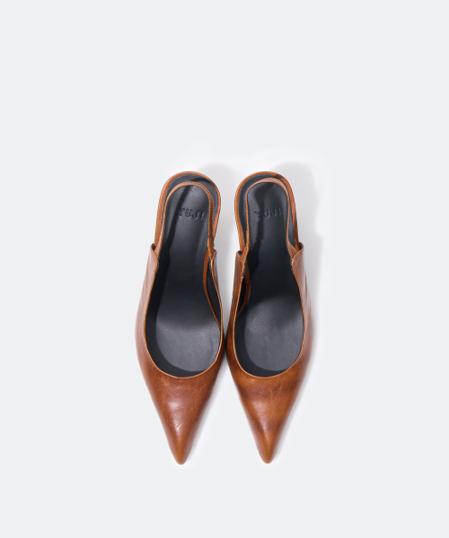 YUJI（ユジ）の「FINESSE SHOES BROWN（パンプス・レディース・ブラウン・23cm/23.5cm/24cm/24.5cm/25cm）」の10枚目の写真