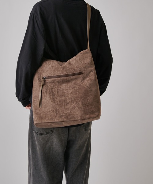 Un coeur（アンクール）の「【Un coeur】SUEDE DRAPE 2WAY TOTE（トートバッグ・メンズ・グレー/キャメル・FREE）」の22枚目の写真