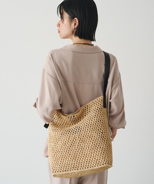russet（ラシット）の「インド製ラフィアワンショルダーバッグ