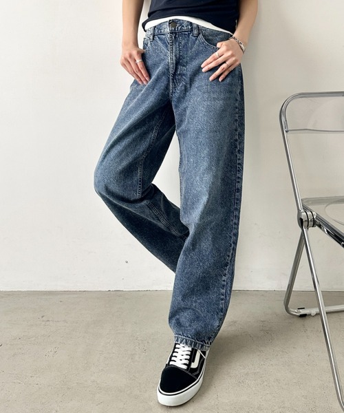 HANES（ヘインズ）の「Hanes(ヘインズ)/ワイドストレート ワイドフィット デニムパンツ/ワイドストレート デニム（デニムパンツ・レディース・ブラック/ライトブルー/ネイビー/ブルー・L/M/S）」の18枚目の写真