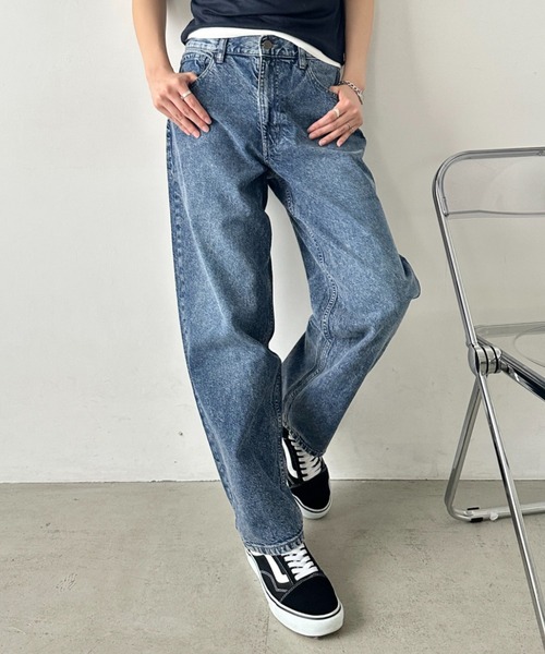 HANES（ヘインズ）の「Hanes(ヘインズ)/ワイドストレート ワイドフィット デニムパンツ/ワイドストレート デニム（デニムパンツ・レディース・ブラック/ライトブルー/ネイビー/ブルー・L/M/S）」の19枚目の写真