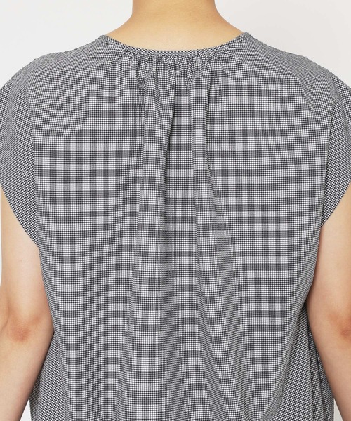 BARNYARDSTORM(バンヤードストーム)の「BARNYARDSTORM / エアリーサッカーバルーンブラウス【吸水速乾/JAPAN FABRIC】(シャツ/ブラウス・レディース・ブラック/ホワイト・FREE)」の5枚目の写真