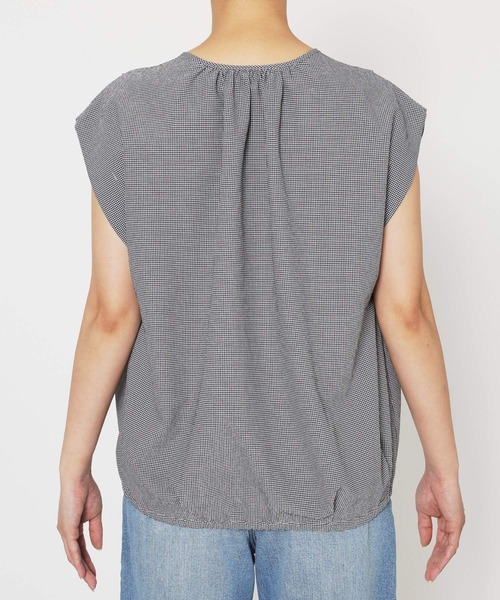BARNYARDSTORM(バンヤードストーム)の「BARNYARDSTORM / エアリーサッカーバルーンブラウス【吸水速乾/JAPAN FABRIC】(シャツ/ブラウス・レディース・ブラック/ホワイト・FREE)」の3枚目の写真