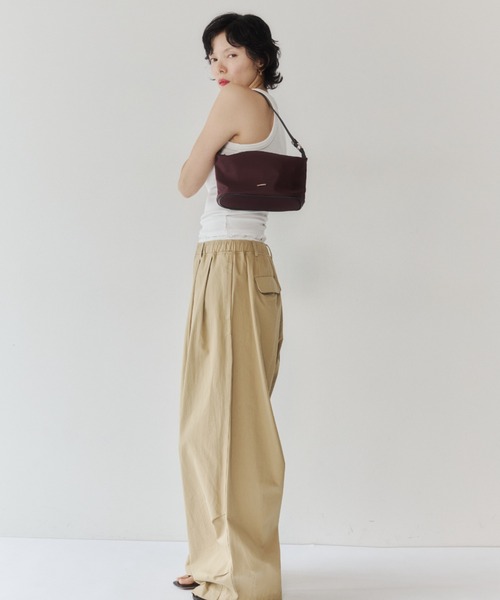 VION(ヴィオン)の「ミニナイロンショルダーバッグ / Mini Nylon Shoulder Bag(ショルダーバッグ・レディース・ブラウン/ブラック/ボルドー・FREE)」の16枚目の写真