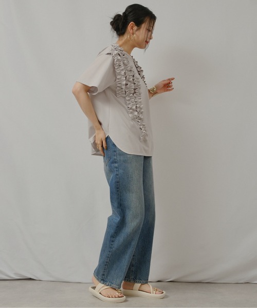 palm RICHE(ポームリシュ)の「ランダムフリルトップス(Tシャツ/カットソー・レディース・グレー/オフホワイト/ブラック・M)」の7枚目の写真