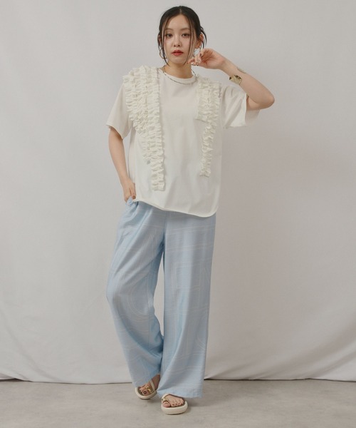 palm RICHE(ポームリシュ)の「ランダムフリルトップス(Tシャツ/カットソー・レディース・グレー/オフホワイト/ブラック・M)」の16枚目の写真