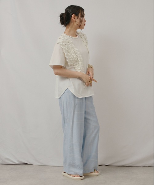 palm RICHE(ポームリシュ)の「ランダムフリルトップス(Tシャツ/カットソー・レディース・グレー/オフホワイト/ブラック・M)」の19枚目の写真