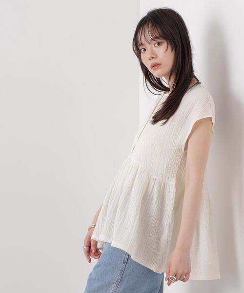 NANO universe(ナノユニバース)の「フクレジャガードカットギャザーブラウス(Tシャツ/カットソー・レディース・ブラック/キャメル/アイボリー・FREE)」の20枚目の写真
