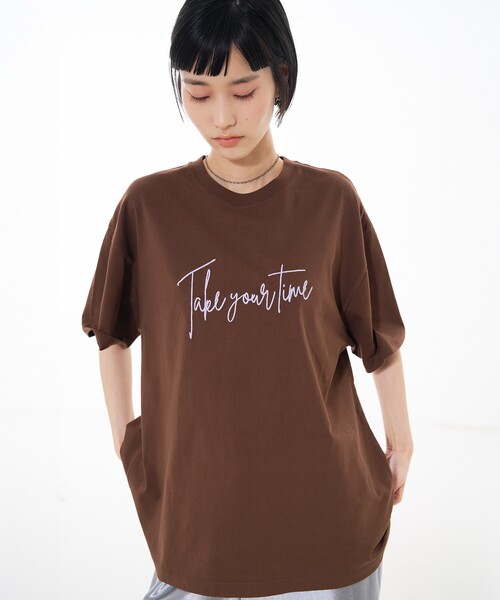 NOMINE(ノミネ)の「ロゴプリント オーバーサイズ Tシャツ|2タイプ(Tシャツ/カットソー・レディース・ブラウン系その他/チャコールグレー/ブラック/ブラウン系その他2/ホワイト系その他2/ホワイト系その他・フリー)」の20枚目の写真