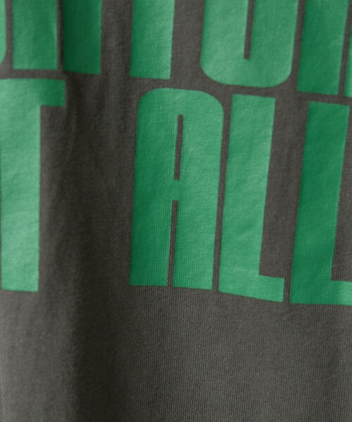 NOMINE(ノミネ)の「ロゴプリント オーバーサイズ Tシャツ|2タイプ(Tシャツ/カットソー・レディース・ブラウン系その他/チャコールグレー/ブラック/ブラウン系その他2/ホワイト系その他2/ホワイト系その他・フリー)」の7枚目の写真