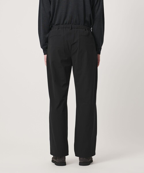 UNITED ARROWS(ユナイテッドアローズ)の「ナイロン/ポリウレタン エコニール 2プリーツ パンツ タテヨコストレッチ(その他パンツ・メンズ・ブラック/モカ・XL/M/S/L)」の11枚目の写真