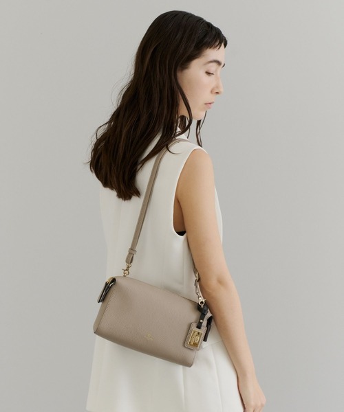 PELLEBORSA(ペレボルサ)の「シンプルショルダーポーチ Reinette 4717(ショルダーバッグ・レディース・ブルー系その他/ブラック/ベージュ系その他・FREE)」の9枚目の写真
