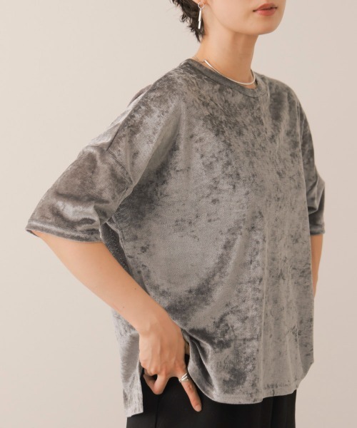 Bou Jeloud(ブージュルード)の「シアーベロア5分袖プルオーバー(Tシャツ/カットソー・レディース・チャコールグレー/ライトブルー/アイボリー・FREE)」の18枚目の写真