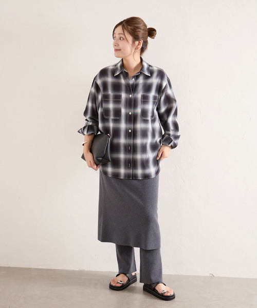JOURNAL STANDARD(ジャーナルスタンダード)の「オンブレチェック シャツ(シャツ/ブラウス・レディース・コバルトブルー/ブラック系その他・FREE)」の3枚目の写真