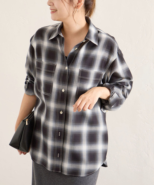 JOURNAL STANDARD(ジャーナルスタンダード)の「オンブレチェック シャツ(シャツ/ブラウス・レディース・コバルトブルー/ブラック系その他・FREE)」の7枚目の写真
