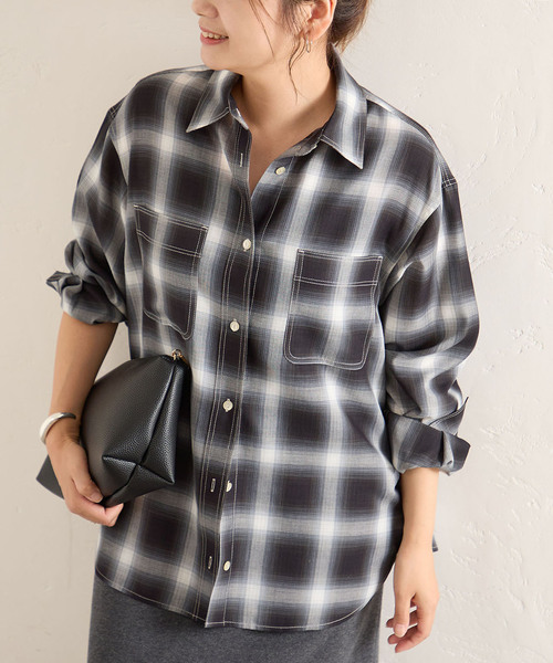 JOURNAL STANDARD(ジャーナルスタンダード)の「オンブレチェック シャツ(シャツ/ブラウス・レディース・コバルトブルー/ブラック系その他・FREE)」の11枚目の写真