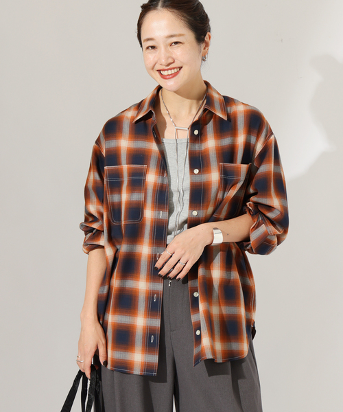 JOURNAL STANDARD(ジャーナルスタンダード)の「オンブレチェック シャツ(シャツ/ブラウス・レディース・コバルトブルー/ブラック系その他・FREE)」の15枚目の写真