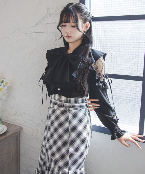 夢展望(ユメテンボウ)の「ショルダーレースフリルリボンボウタイブラウス【大きいサイズあり】(シャツ/ブラウス・レディース・ブルーグレー/ボルドー/ピンク/ホワイト/ブラック・MEDIUM/LARGE/3L)」の14枚目の写真