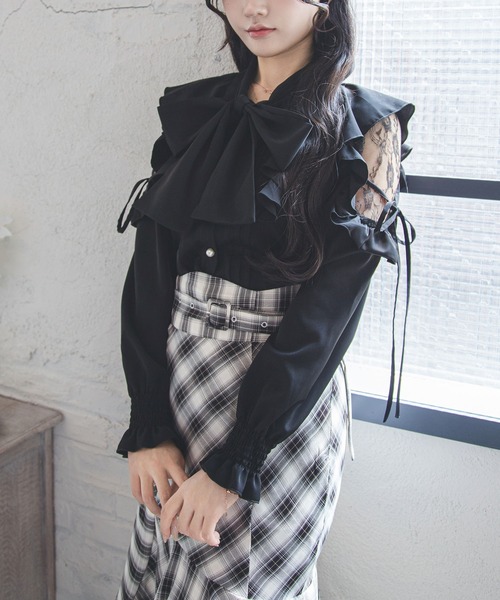 夢展望(ユメテンボウ)の「ショルダーレースフリルリボンボウタイブラウス【大きいサイズあり】(シャツ/ブラウス・レディース・ブルーグレー/ボルドー/ピンク/ホワイト/ブラック・MEDIUM/LARGE/3L)」の15枚目の写真