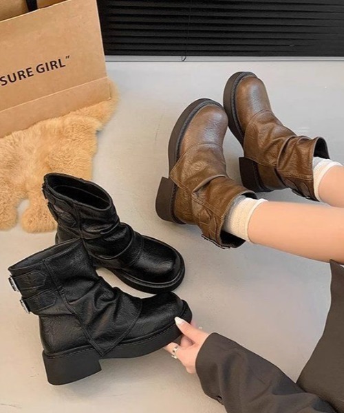 mebole(メボレ)の「back belt flat boots(ブーツ・レディース・ブラック/ブラウン・MEDIUM/SMALL/LARGE)」の15枚目の写真